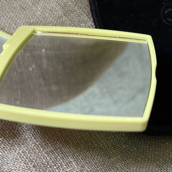 Pale Yellow Double Facette Compact Mirror with Black CC Logo - Picture 3 of 6